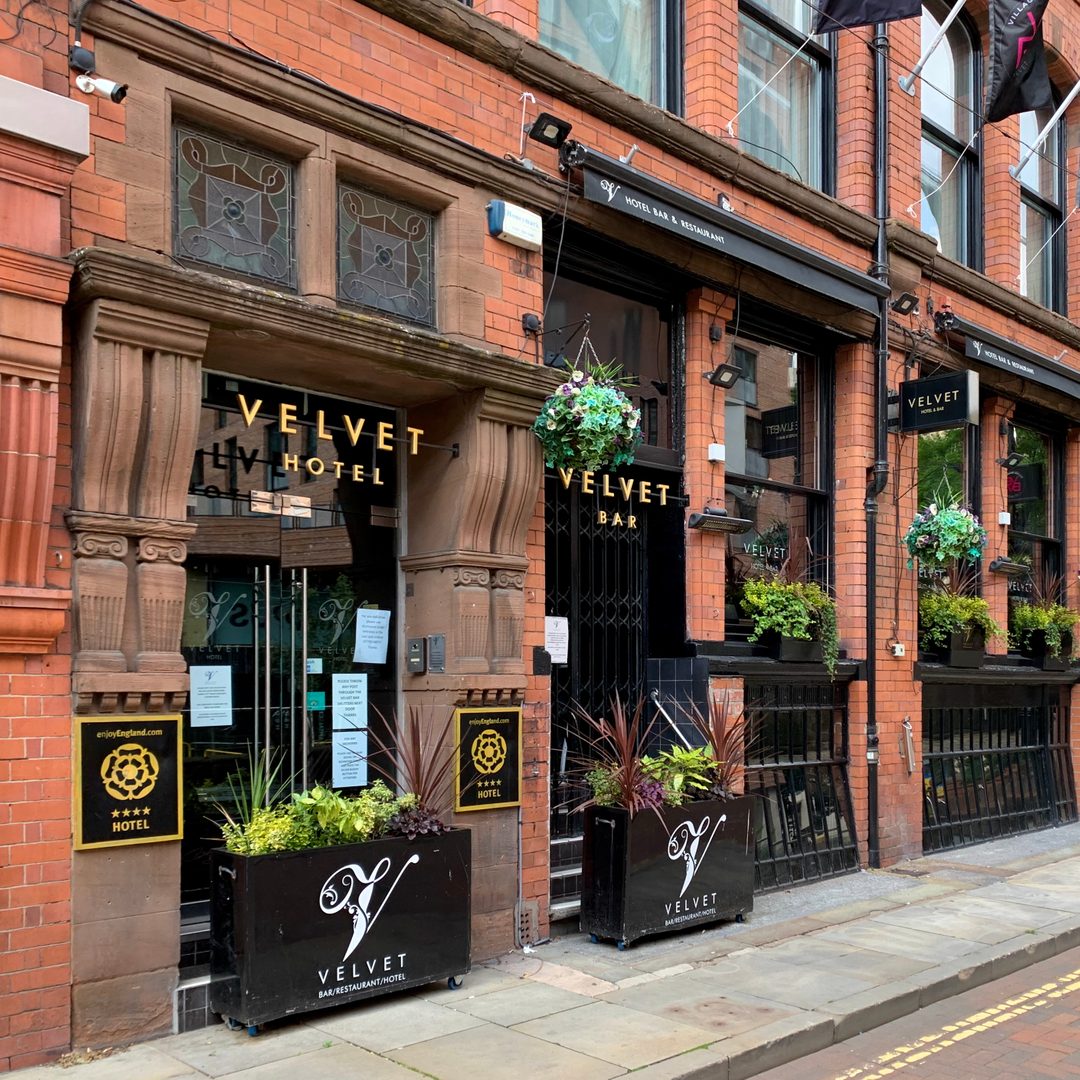 Velvet Hotel, Bar & Restaurant