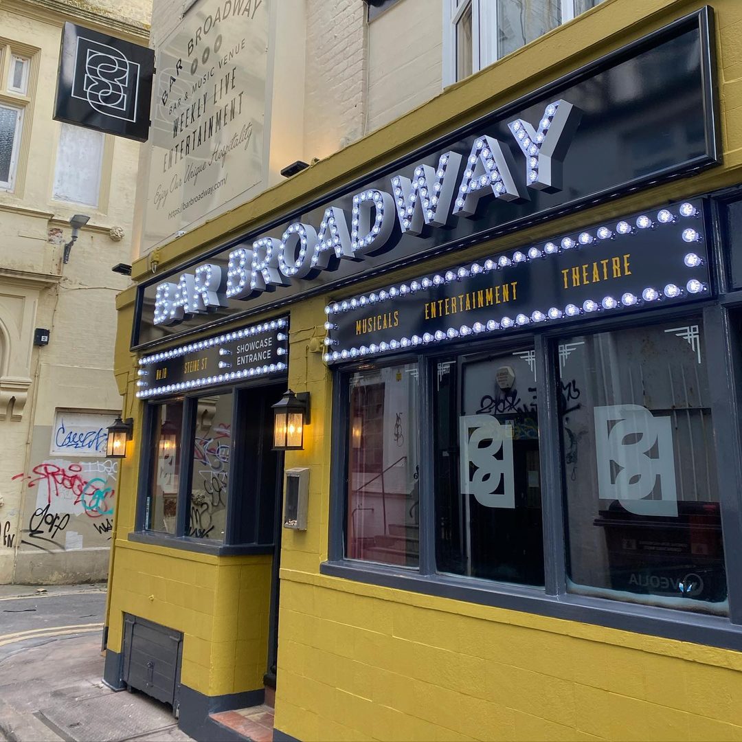 Bar Broadway